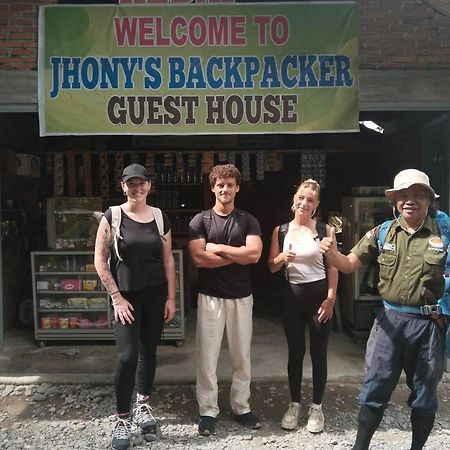 Jhony'S Backpacker-Guest House Only Stay Here Book Treking With Us ブキットラワン エクステリア 写真