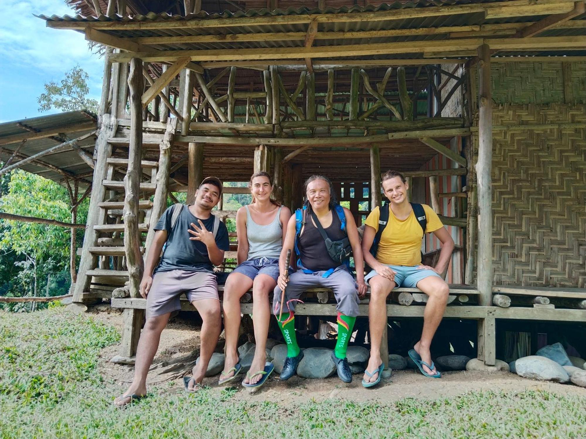 Jhony'S Backpacker-Guest House Only Stay Here Book Treking With Us ブキットラワン エクステリア 写真