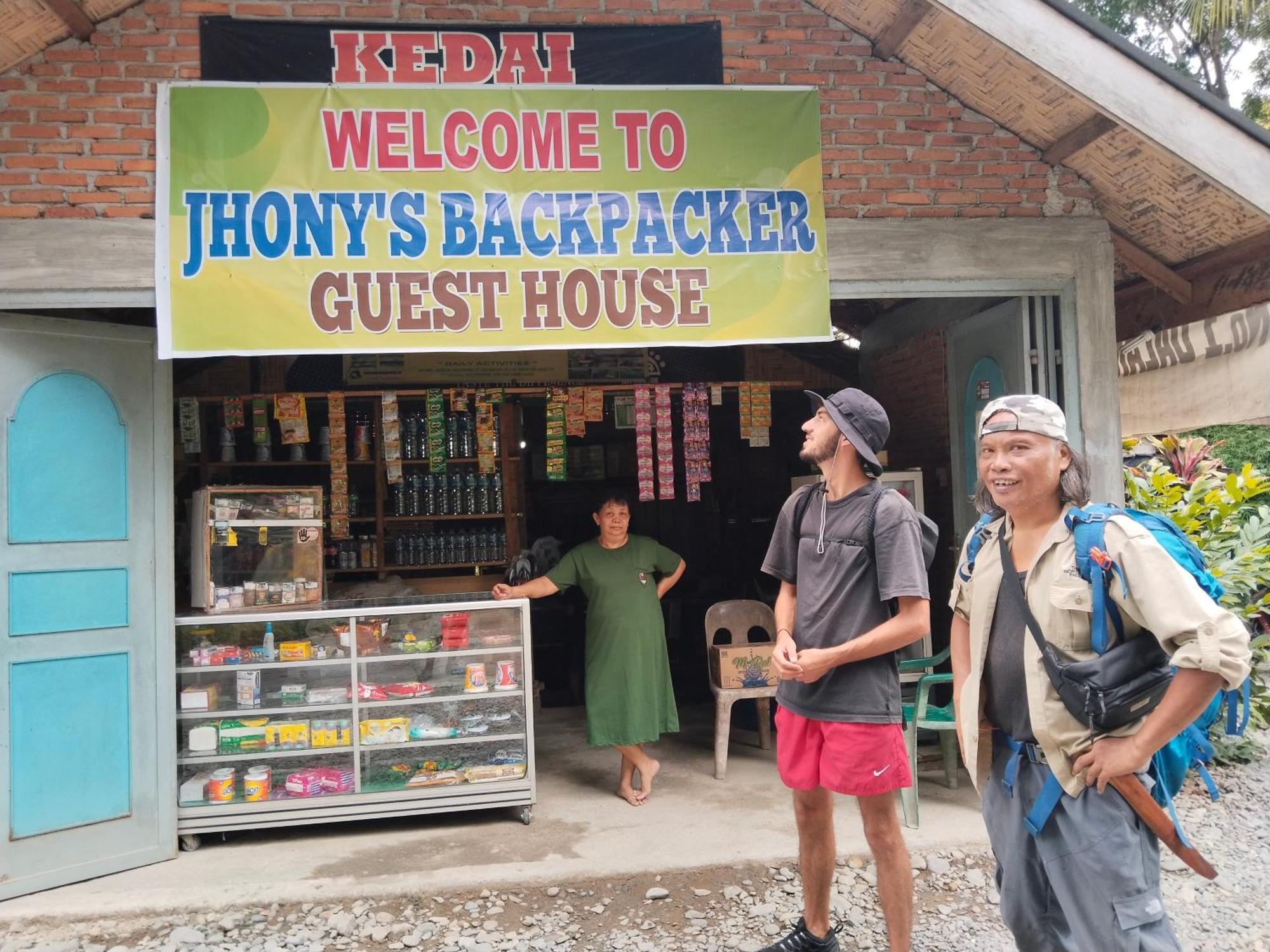 Jhony'S Backpacker-Guest House Only Stay Here Book Treking With Us ブキットラワン エクステリア 写真