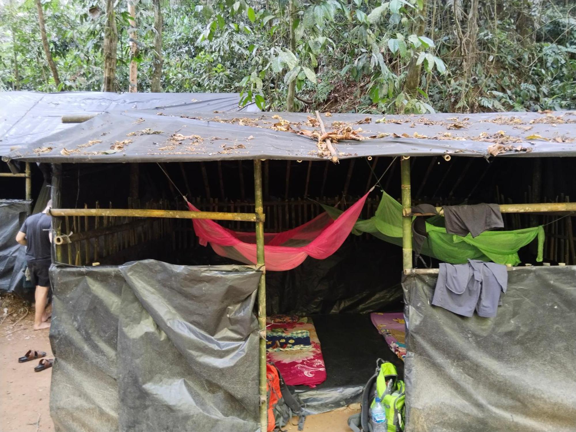Jhony'S Backpacker-Guest House Only Stay Here Book Treking With Us ブキットラワン エクステリア 写真