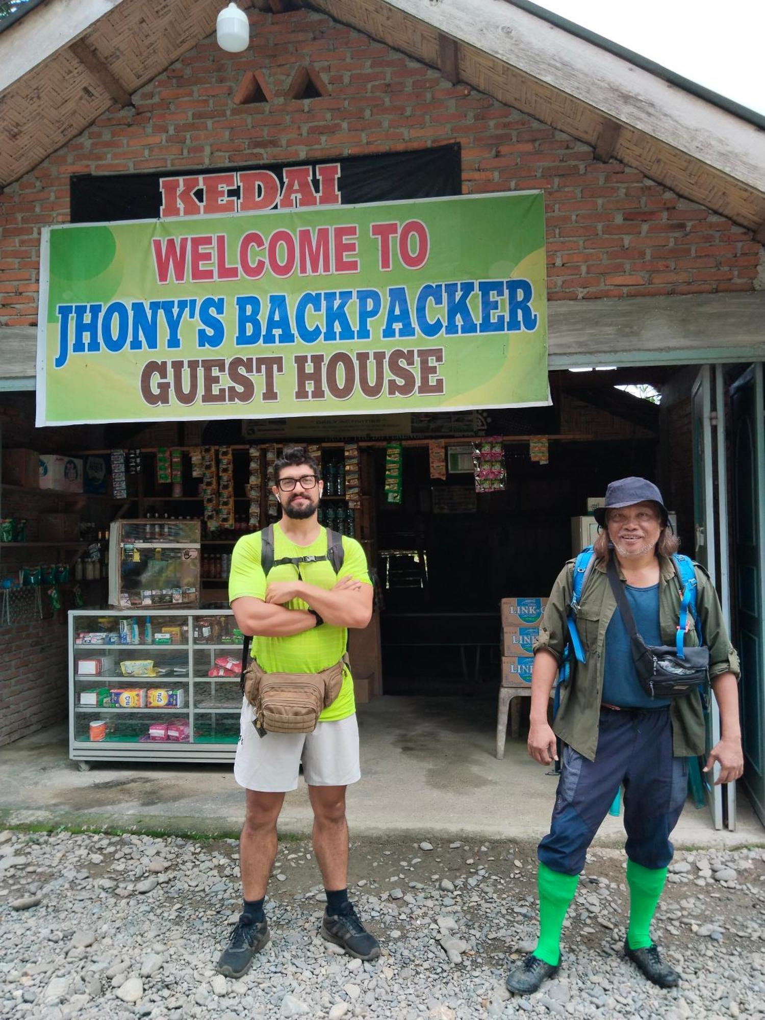 Jhony'S Backpacker-Guest House Only Stay Here Book Treking With Us ブキットラワン エクステリア 写真