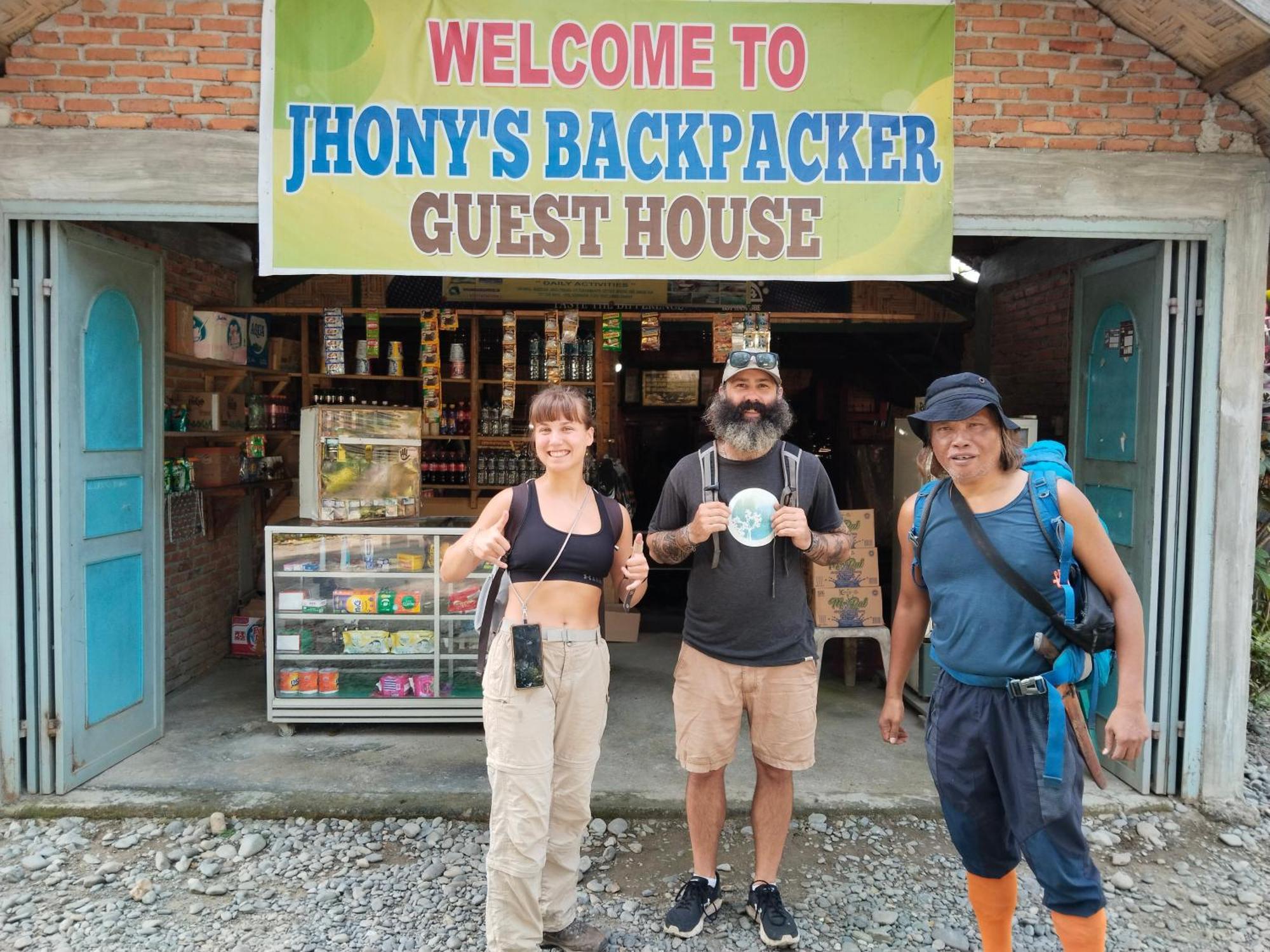 Jhony'S Backpacker-Guest House Only Stay Here Book Treking With Us ブキットラワン エクステリア 写真
